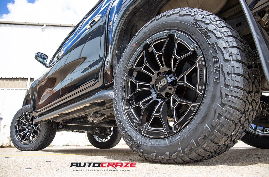 TOYOTA HILUX 4WD BONEYARD GLOSS BLACK MILLED